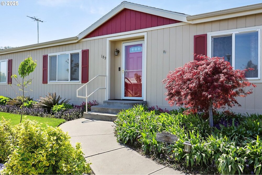 Photo of Mobile Home