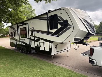 Thumbnail of RV