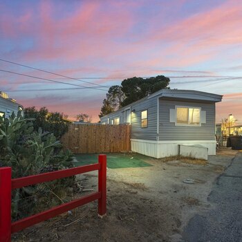 Thumbnail of mobile home