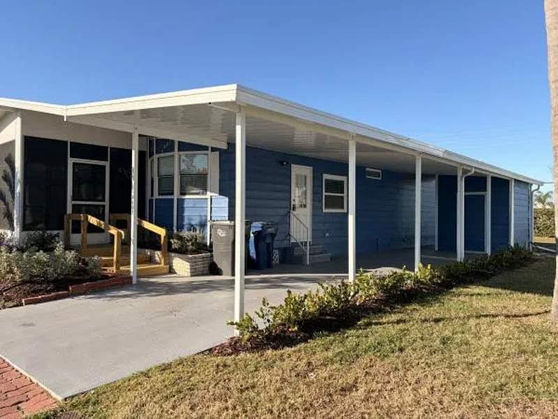 Photo of Mobile Home