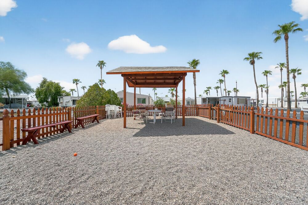 24 400 N Plaza Dr Apache Junction AZ 85120 USA Exterior DSC00530