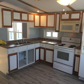 Thumbnail of mobile home