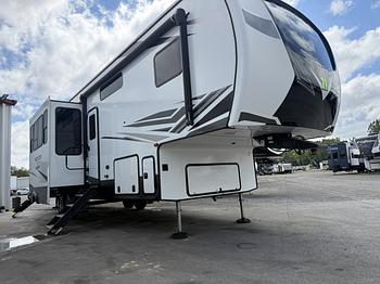 Thumbnail of RV
