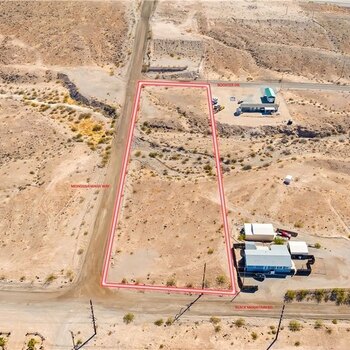 Thumbnail of mobile home lot