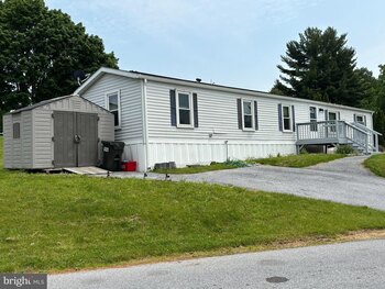 Thumbnail of mobile home