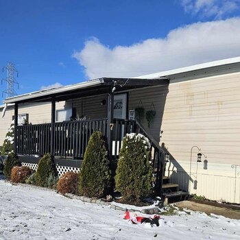Thumbnail of mobile home