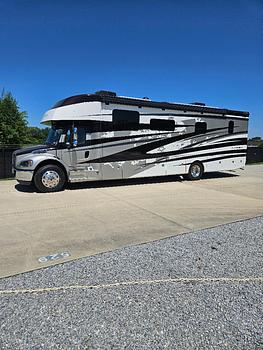 Thumbnail of RV