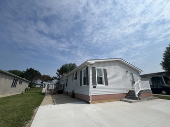 Thumbnail of mobile home