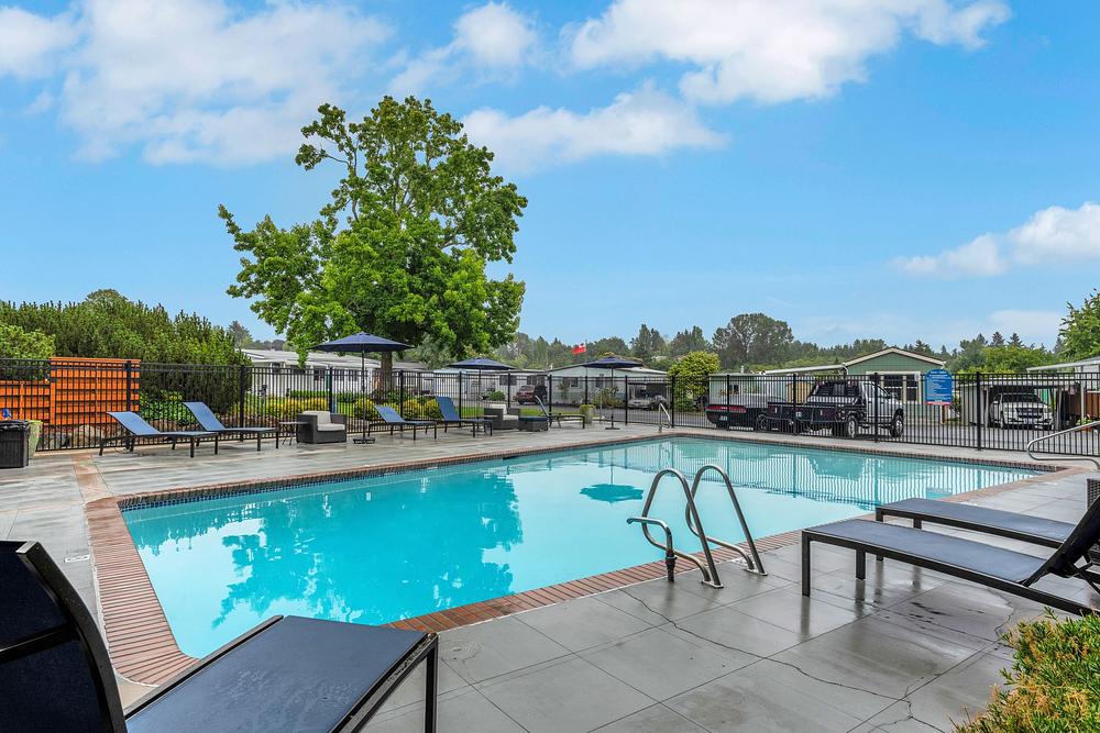 27 18050 32nd Ave S SeaTac WA 98188 USA Exterior DSC 6854