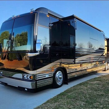 Thumbnail of RV