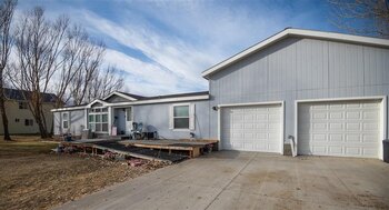 Thumbnail of mobile home