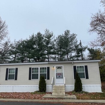 Thumbnail of mobile home