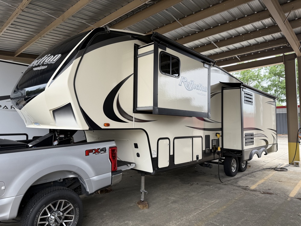 Photo of Rv