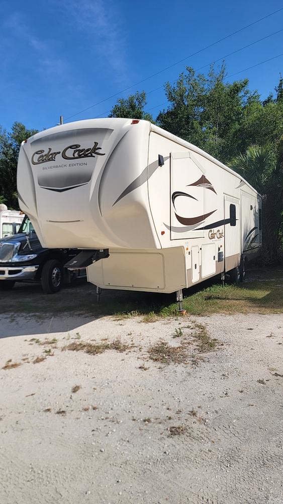 Photo of Rv