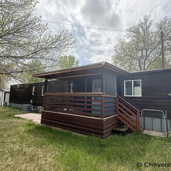 Thumbnail of mobile home