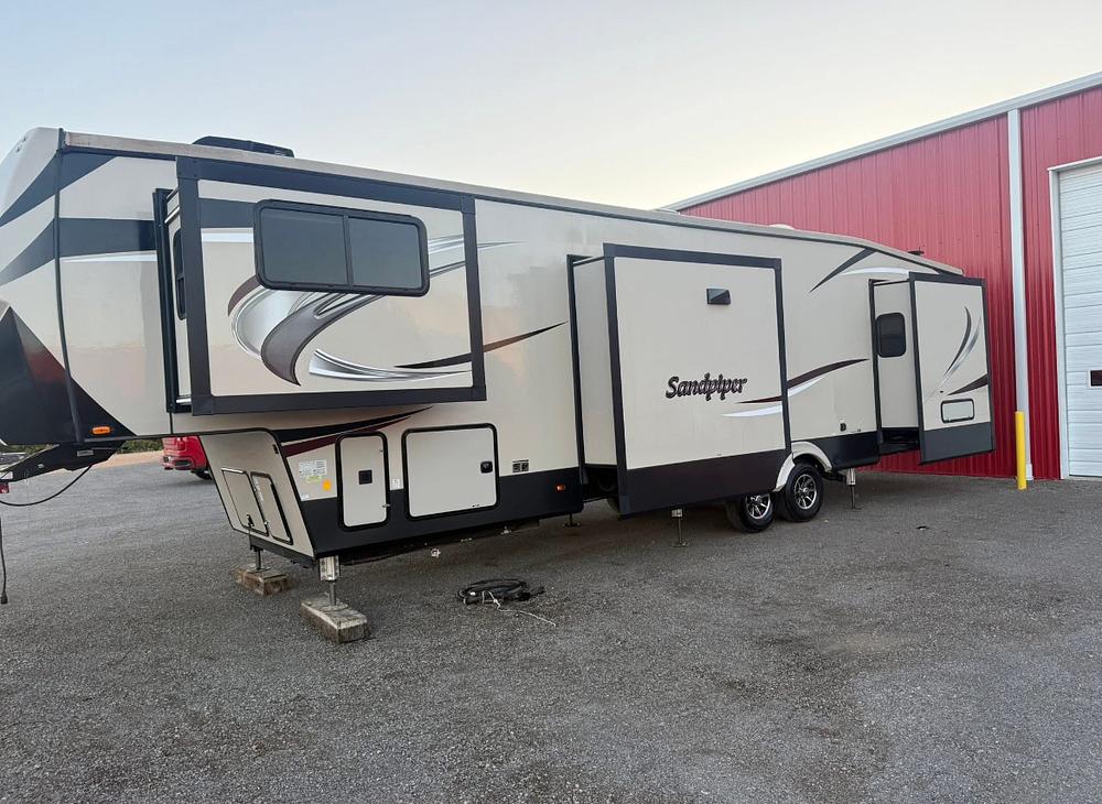 Photo of Rv
