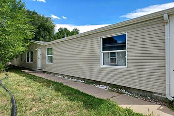 Thumbnail of mobile home