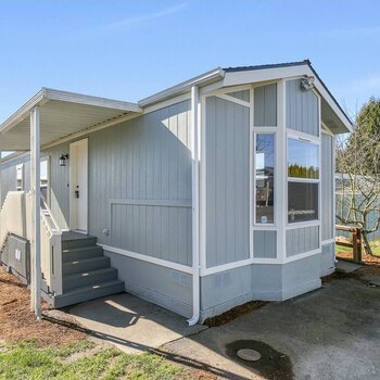 Thumbnail of mobile home