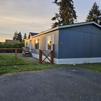 Photo of Centrailia, WA - Doublewide Mobile Home For Sale!