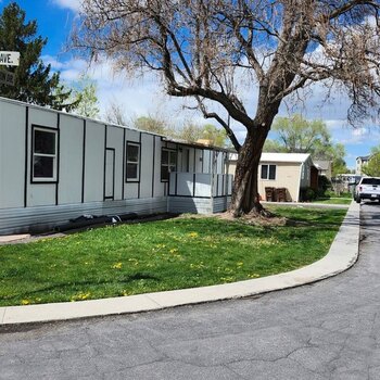 Thumbnail of mobile home