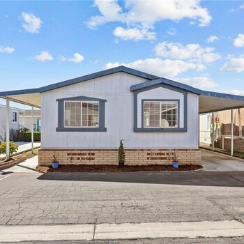 Thumbnail of mobile home