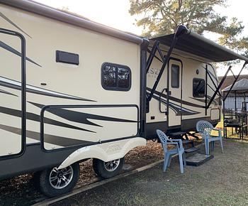 Thumbnail of RV