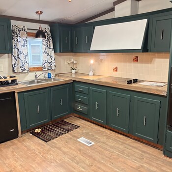 Photo of For Sale: 3-bedroom, 2-bathroom | Hamilton 29