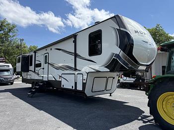 Thumbnail of RV