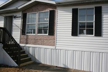 Thumbnail of mobile home