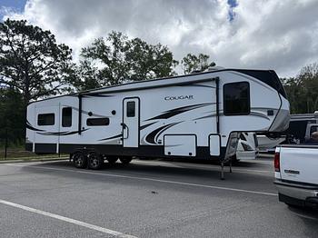 Thumbnail of RV