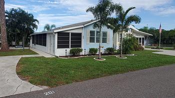 Thumbnail of mobile home