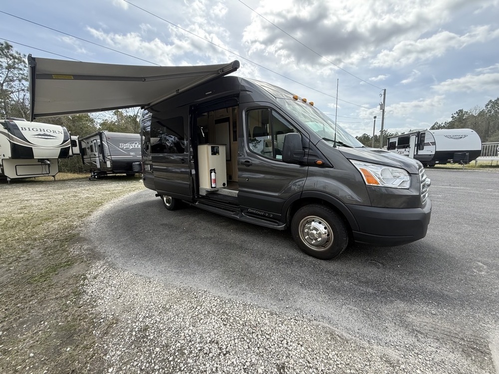 Photo of Rv