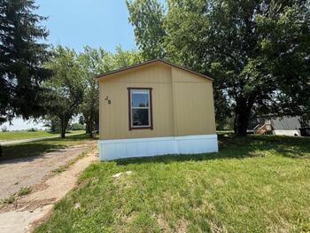 Thumbnail of mobile home