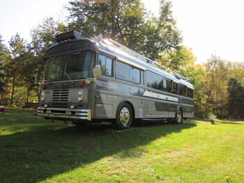Thumbnail of RV
