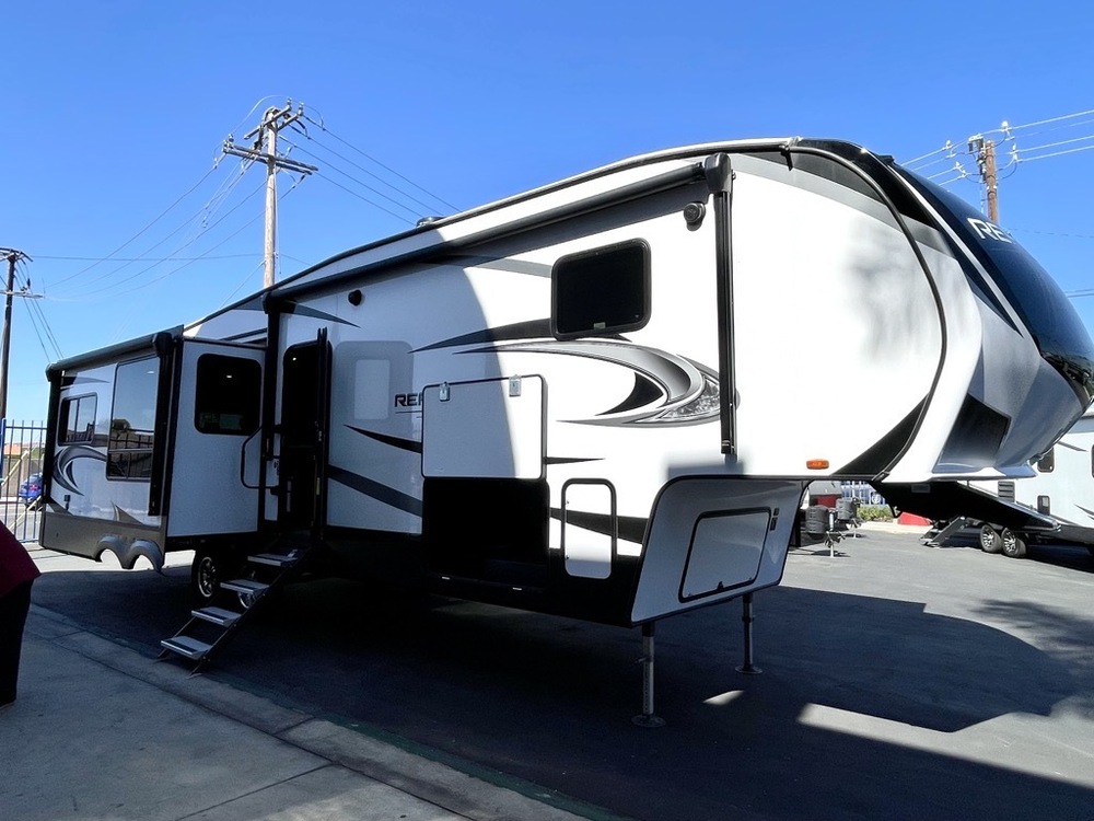 Photo of Rv