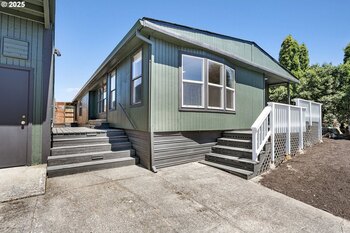 Thumbnail of mobile home