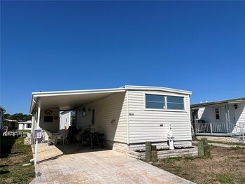 Thumbnail of mobile home
