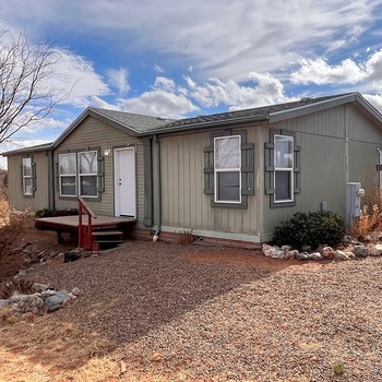 Thumbnail of mobile home