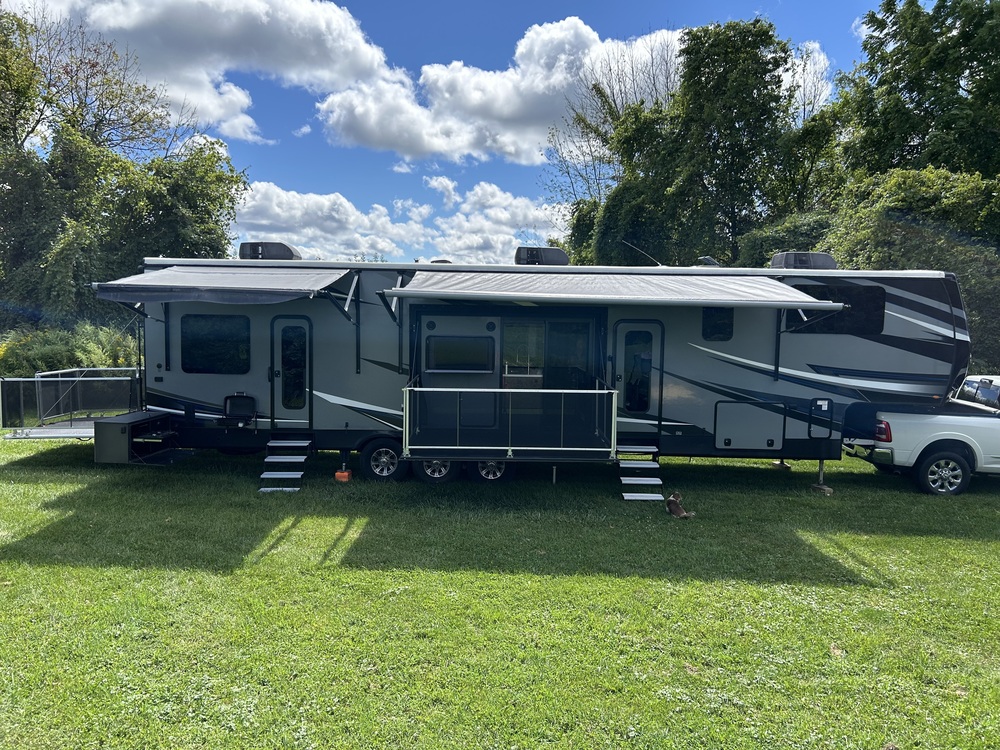 Photo of Rv