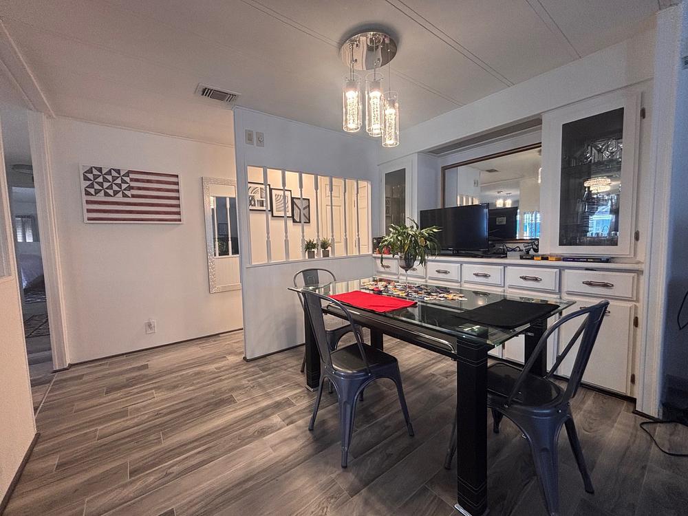 Camelot Lakes Village