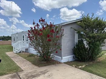 Thumbnail of mobile home