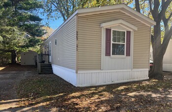 Thumbnail of mobile home