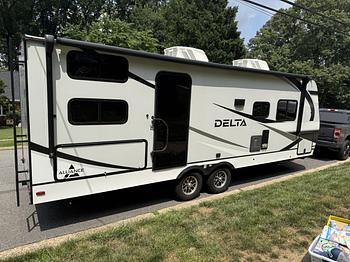 Thumbnail of RV