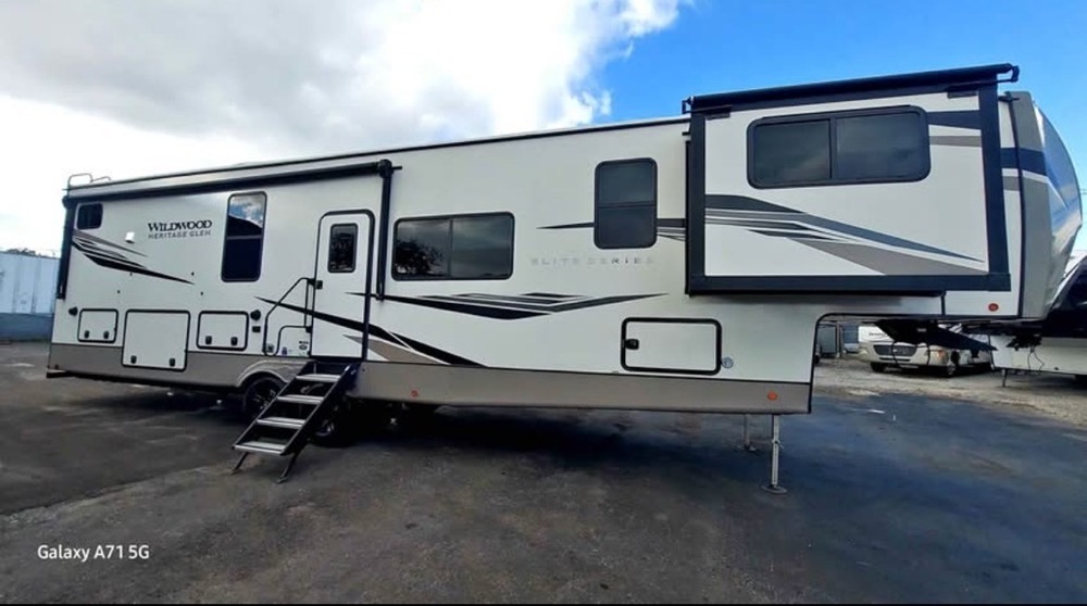 Photo of Rv