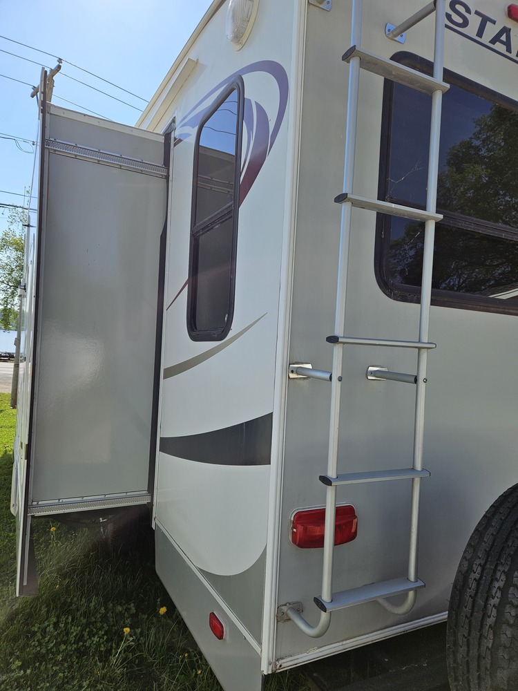Photo of Rv