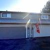 Mobile Home for Rent: 3 Bed 4 Bath 1975 Mobile Home