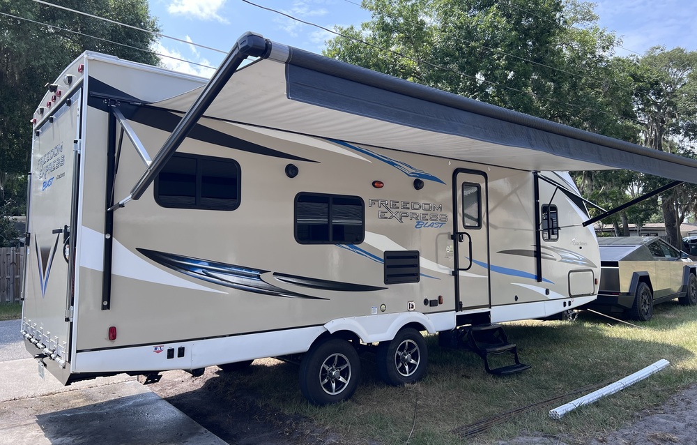Photo of Rv