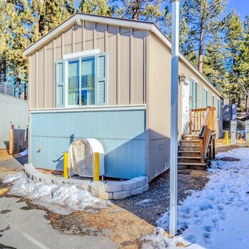 Thumbnail of mobile home