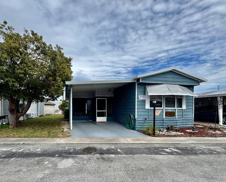 Photo of Mobile Home