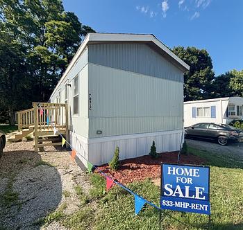 Photo of For Rent: 3-bedroom, 3-bathroom |  Plane South 7031 TRC